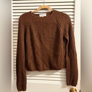 Elegant Brown Ribbed Sweater